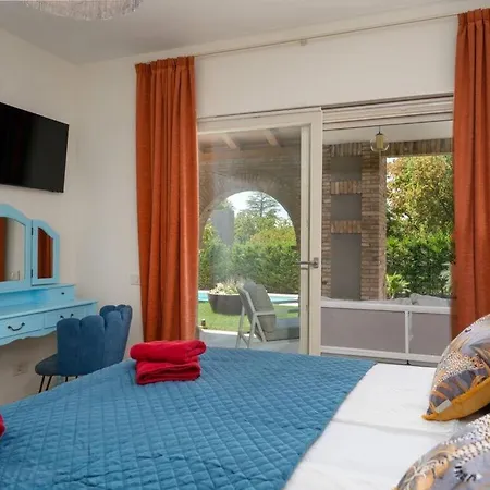 Villa Leone Comfortable Holiday Porec